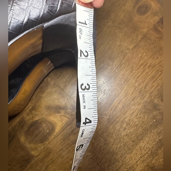 Charles David Knee High Italian Leather Boots Size 40 Square Toe EUC See Measure - Picture 14 of 16